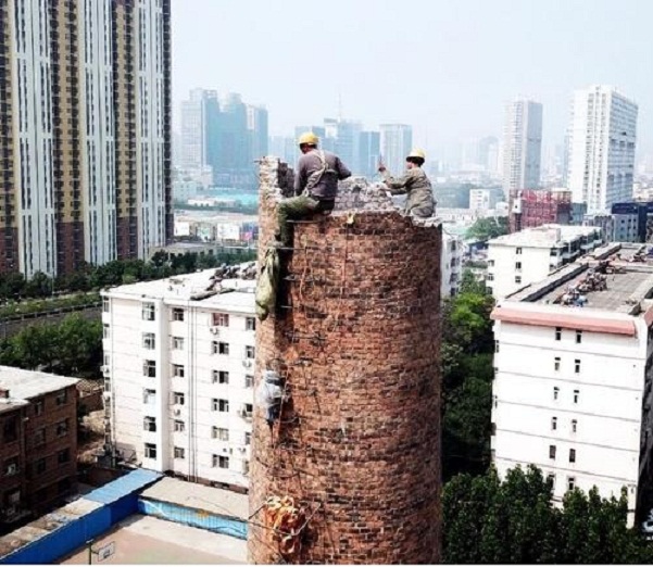 重庆丽水高空拆除-丽水烟囱人工拆除