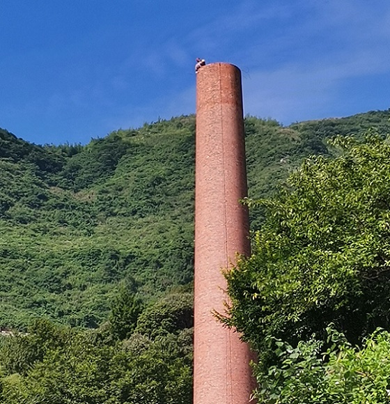 南京烟囱拆除公司:专业技艺与安全效率的完美结合